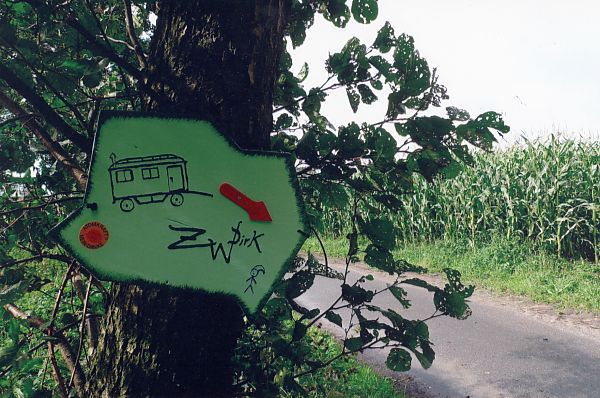 immer Richtung "Weltende" - dann rechts - da wohnt der Dirk...